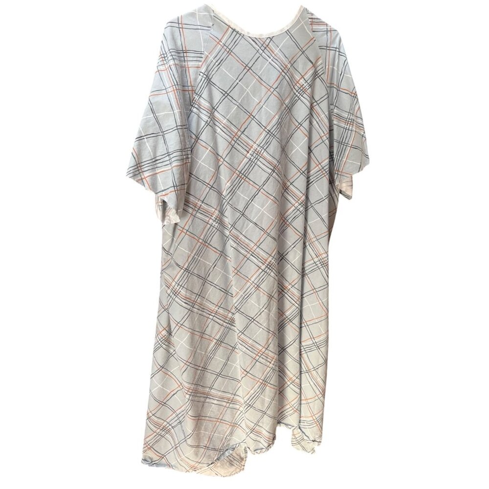Unisex Hospital Gown Plaid Design Gray With Drawstring Cotton & Polyester Blend